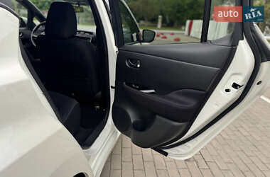 Хэтчбек Nissan Leaf 2020 в 