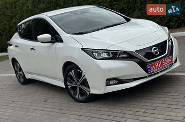 Хэтчбек Nissan Leaf 2020 в 