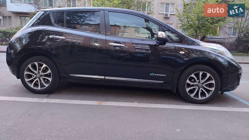 Nissan Leaf 2014