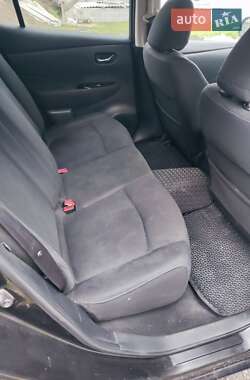 Хэтчбек Nissan Leaf 2014 в 