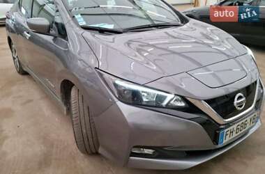 Хетчбек Nissan Leaf 2019 в 