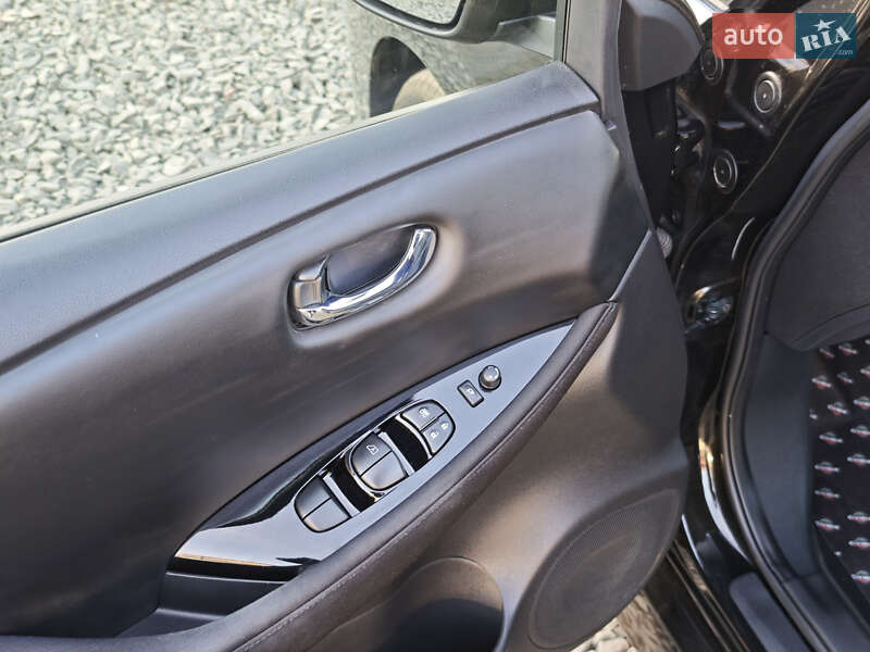 Хетчбек Nissan Leaf 2021 в Луцьку