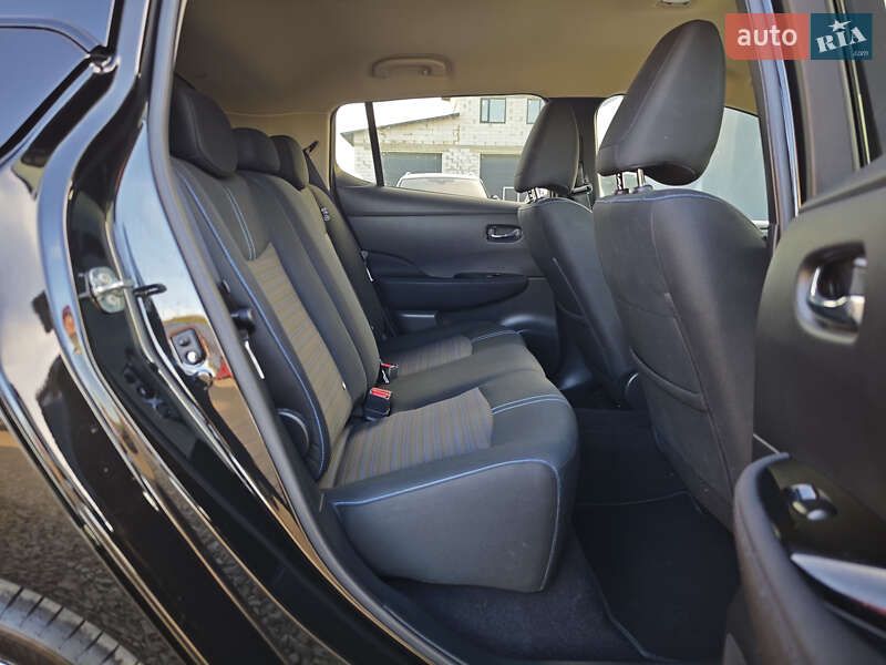 Хетчбек Nissan Leaf 2021 в Луцьку