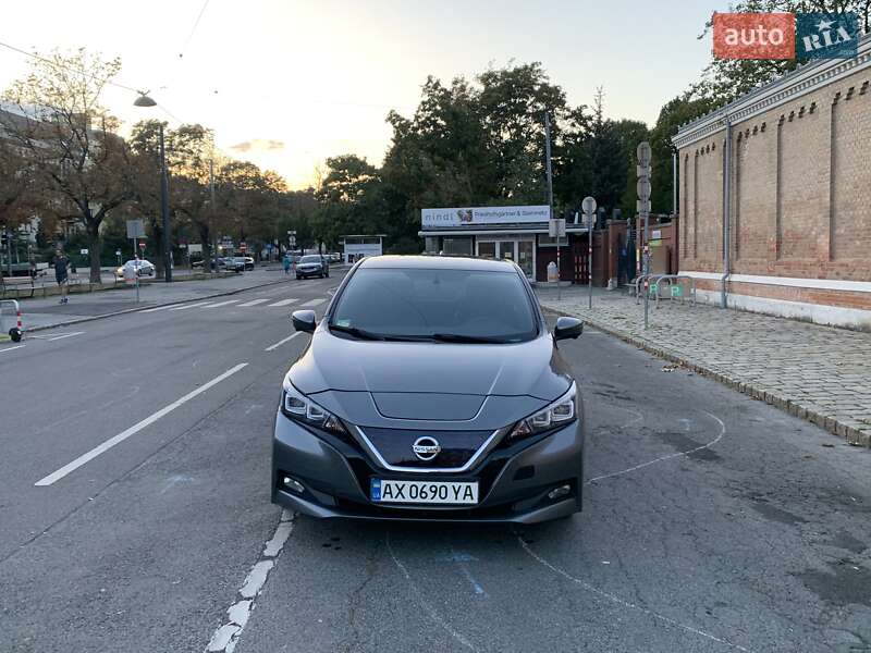 Хетчбек Nissan Leaf 2018 в Івано-Франківську