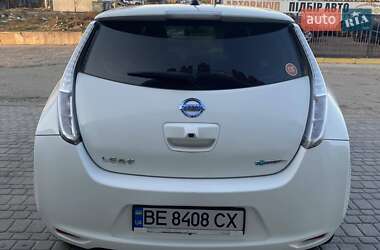 Хэтчбек Nissan Leaf 2015 в 