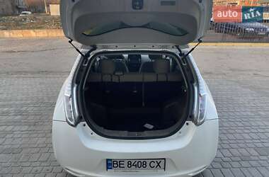 Хэтчбек Nissan Leaf 2015 в 
