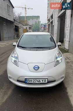 Хэтчбек Nissan Leaf 2015 в Одессе
