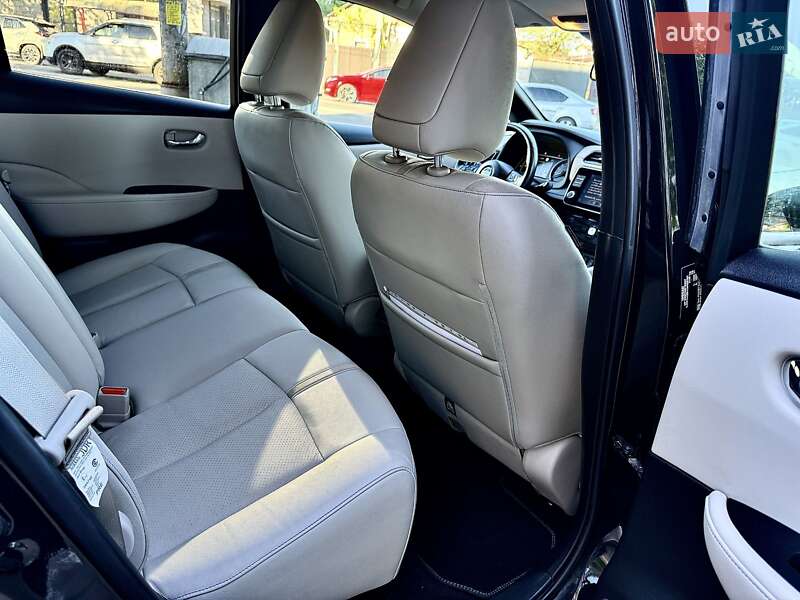 Хетчбек Nissan Leaf 2019 в Києві