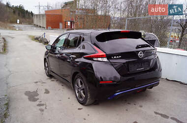 Хэтчбек Nissan Leaf 2018 в 
