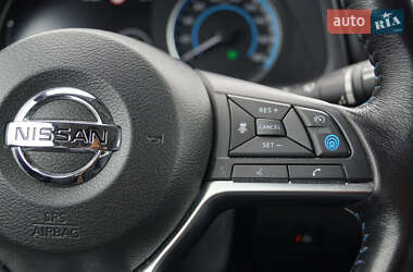 Хэтчбек Nissan Leaf 2018 в 