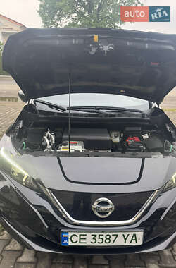 Хэтчбек Nissan Leaf 2019 в 