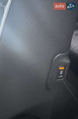 Хэтчбек Nissan Leaf 2019 в 