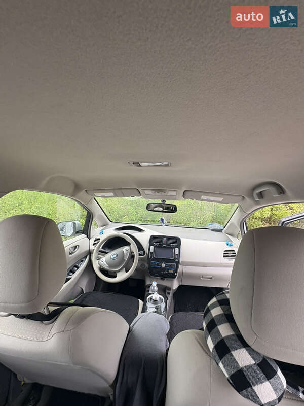 Хетчбек Nissan Leaf 2011 в Львові