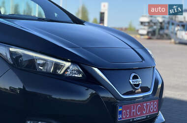 Хетчбек Nissan Leaf 2018 в 