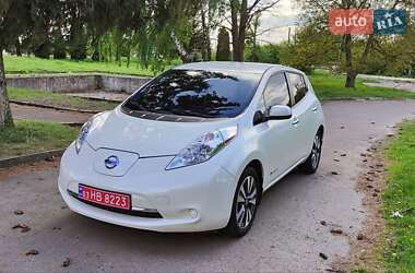 Хетчбек Nissan Leaf 2017 в 