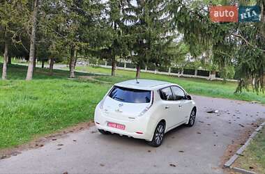 Хетчбек Nissan Leaf 2017 в 