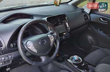 Хетчбек Nissan Leaf 2017 в 