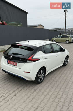 Хэтчбек Nissan Leaf 2020 в 