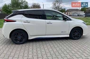 Хетчбек Nissan Leaf 2018 в 