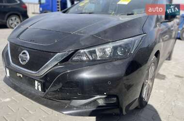 Хэтчбек Nissan Leaf 2018 в 