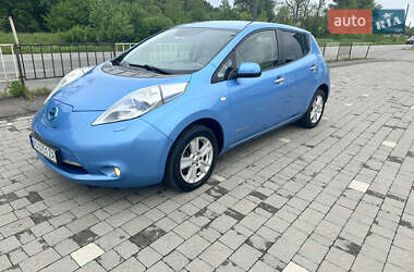 Хетчбек Nissan Leaf 2011 в 
