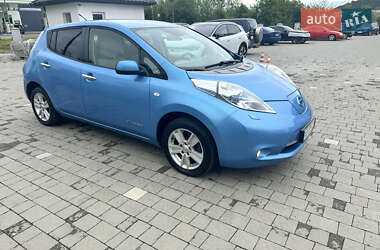 Хетчбек Nissan Leaf 2011 в 