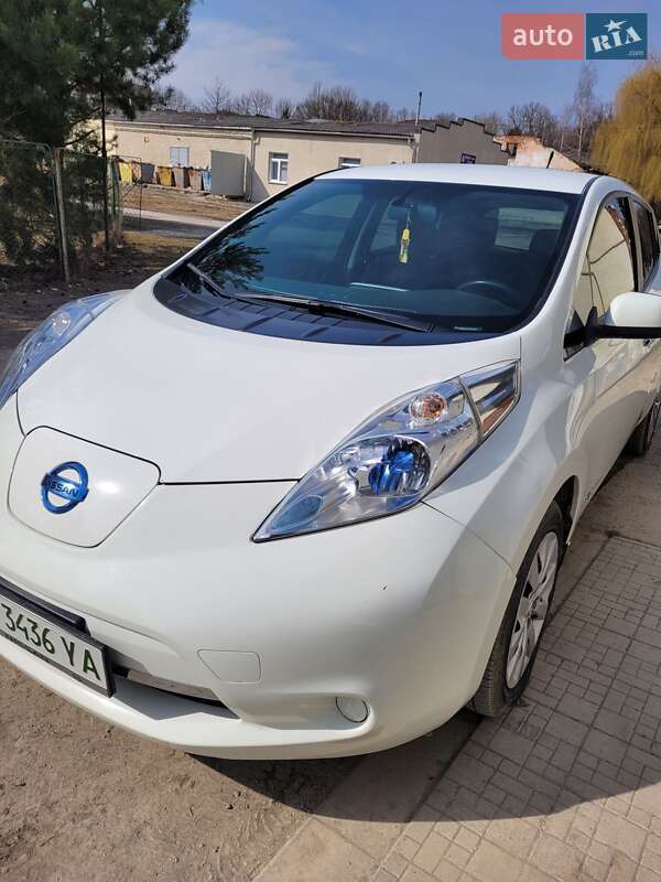 Хетчбек Nissan Leaf 2013 в Борщеві