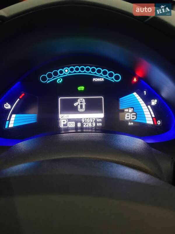 Хетчбек Nissan Leaf 2013 в Борщеві