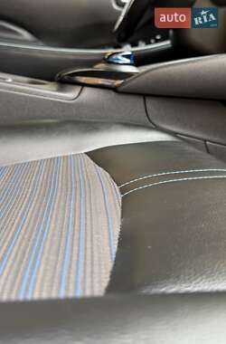 Хетчбек Nissan Leaf 2020 в 