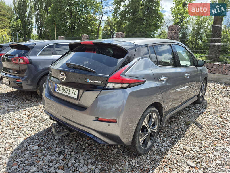 Хетчбек Nissan Leaf 2018 в Львові