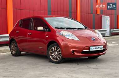 Хетчбек Nissan Leaf 2015 в Києві