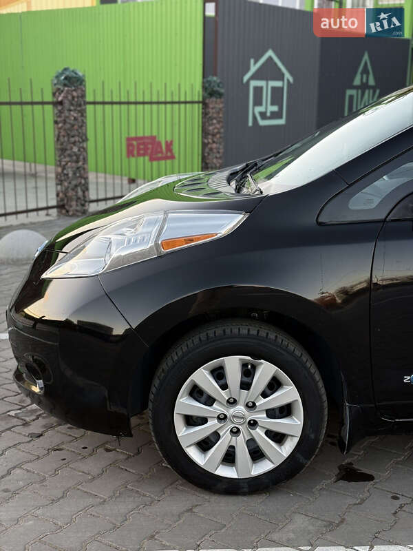Хэтчбек Nissan Leaf 2014 в Вознесенске