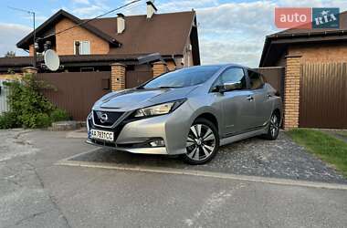 Хэтчбек Nissan Leaf 2018 в Киеве
