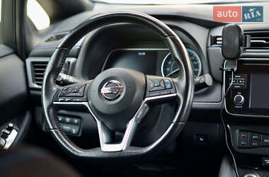 Хетчбек Nissan Leaf 2018 в 
