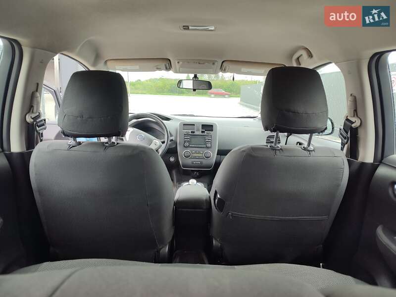 Хэтчбек Nissan Leaf 2015 в Львове