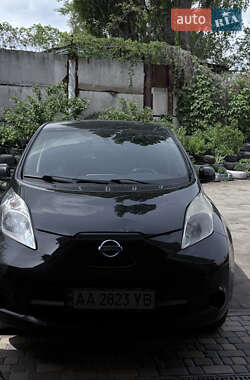 Хэтчбек Nissan Leaf 2014 в Киеве