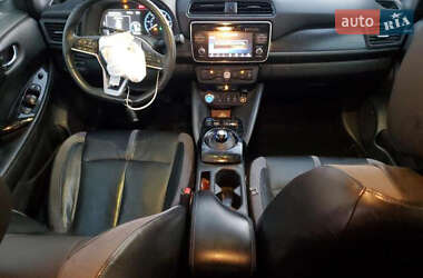 Хетчбек Nissan Leaf 2018 в 