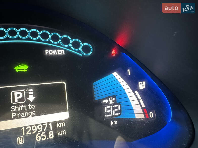 Хэтчбек Nissan Leaf 2011 в Ровно