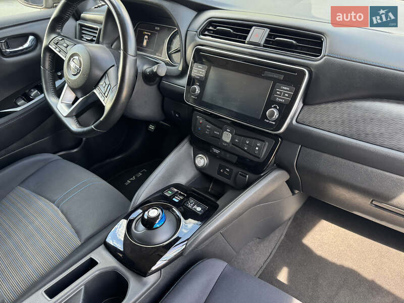 Хэтчбек Nissan Leaf 2018 в Одессе