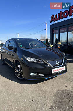 Хетчбек Nissan Leaf 2020 в 