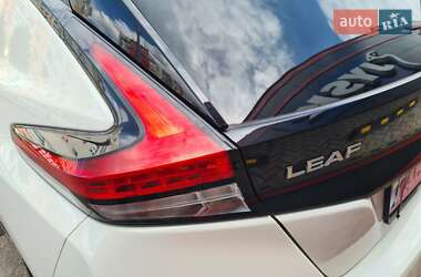 Хетчбек Nissan Leaf 2020 в 