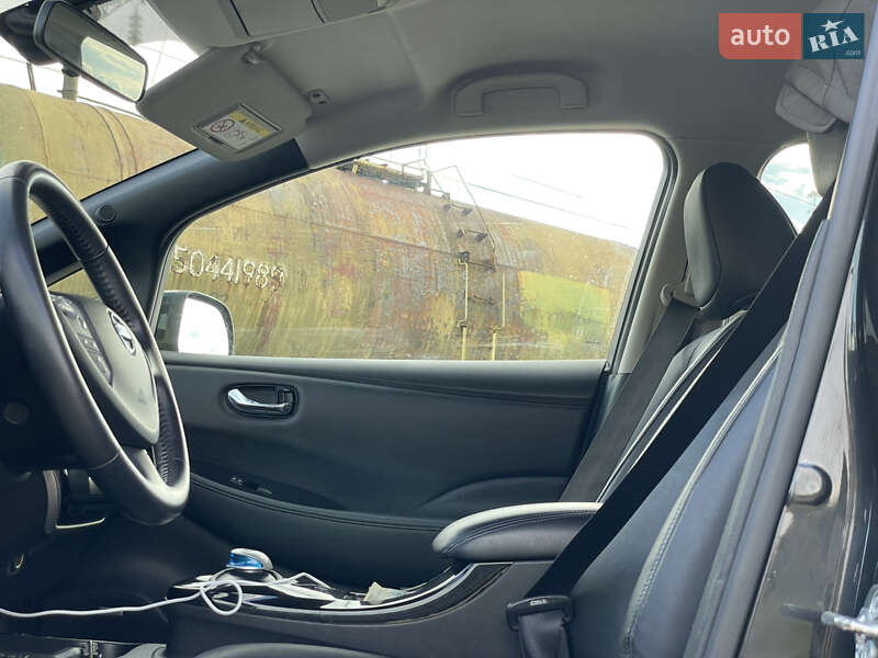 Хэтчбек Nissan Leaf 2017 в Трускавце