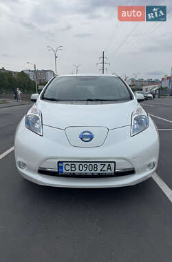 Хэтчбек Nissan Leaf 2013 в Чернигове