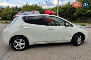 Хетчбек Nissan Leaf 2012 в 