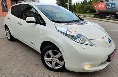 Хетчбек Nissan Leaf 2012 в 