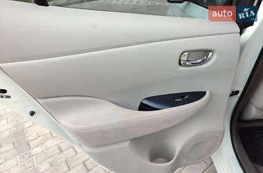Хетчбек Nissan Leaf 2012 в 