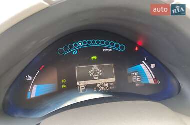 Хетчбек Nissan Leaf 2012 в 