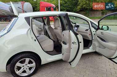 Хетчбек Nissan Leaf 2012 в 
