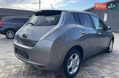 Хетчбек Nissan Leaf 2014 в 