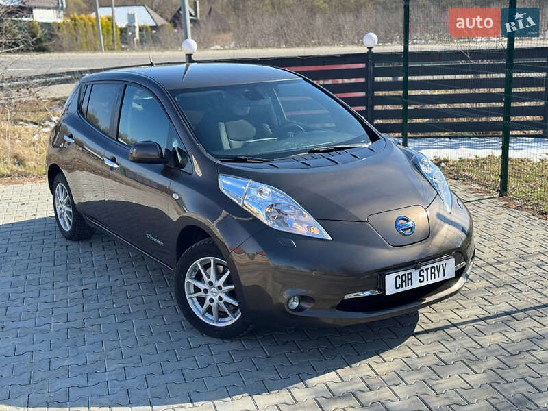 Хэтчбек Nissan Leaf 2017 в Стрые